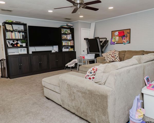1021 Bryan St, Jacksonville, TX 75766
