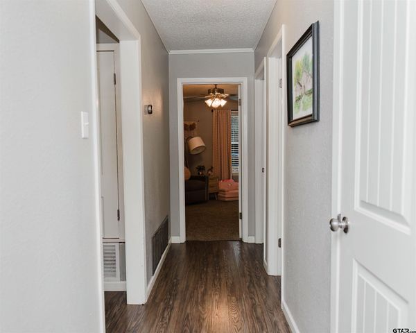 1021 Bryan St, Jacksonville, TX 75766