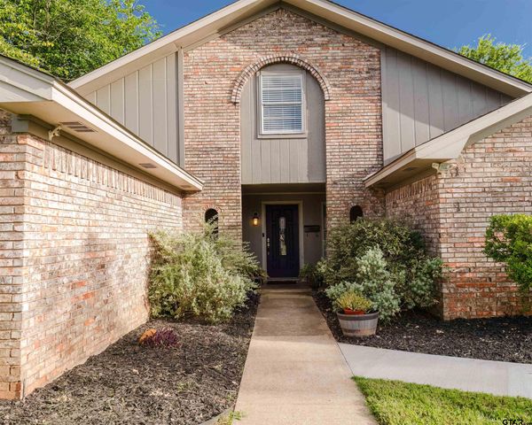 1021 Bryan St, Jacksonville, TX 75766