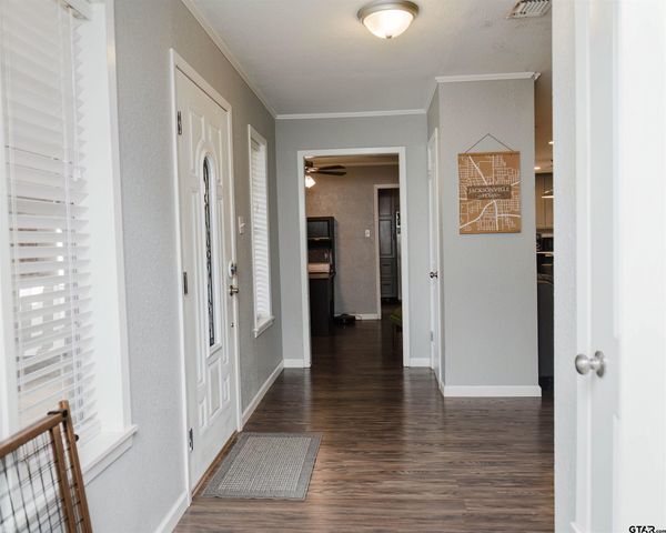 1021 Bryan St, Jacksonville, TX 75766
