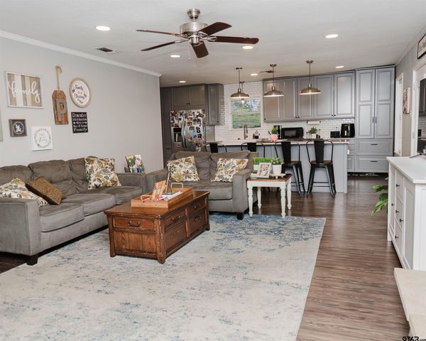 1021 Bryan St, Jacksonville, TX 75766