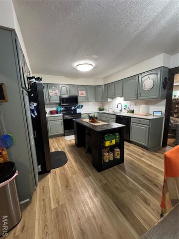 1903 Long Drive, Waynesville, MO 65583