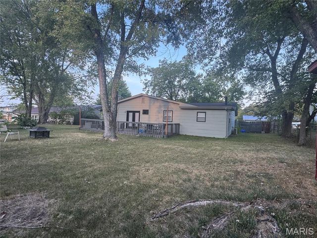 1903 Long Drive, Waynesville, MO 65583