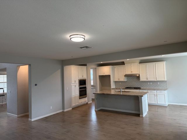 10400 Montaria Way, Elk Grove, CA 95757