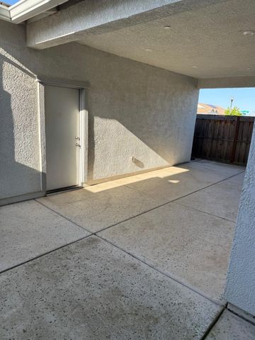 10400 Montaria Way, Elk Grove, CA 95757