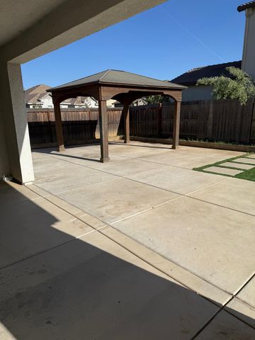 10400 Montaria Way, Elk Grove, CA 95757