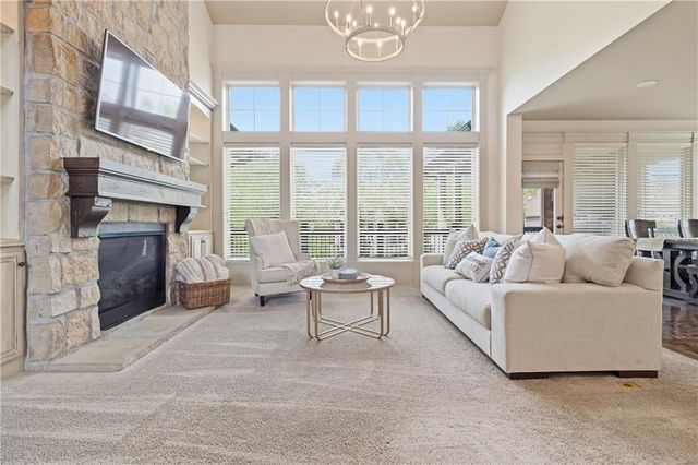 11604 W 164th Place, Overland Park, KS 66221