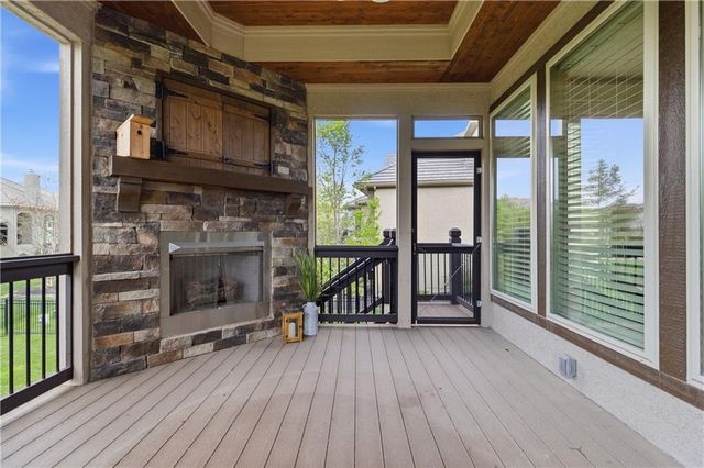 11604 W 164th Place, Overland Park, KS 66221