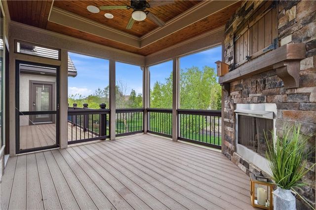 11604 W 164th Place, Overland Park, KS 66221