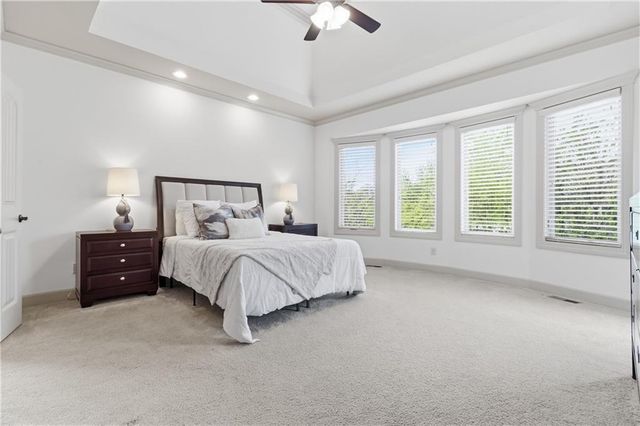 11604 W 164th Place, Overland Park, KS 66221