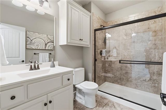 11604 W 164th Place, Overland Park, KS 66221