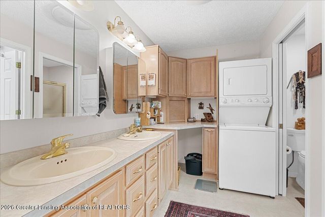 5924 Vienna Way 67, Lansing, MI 48917