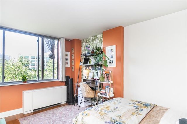 600 E 8th Street 5S, Kansas City, MO 64106