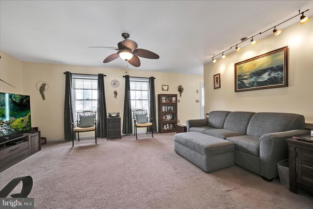 1865 AND 1864 BUCKAROO DR, Auburn, PA 17922