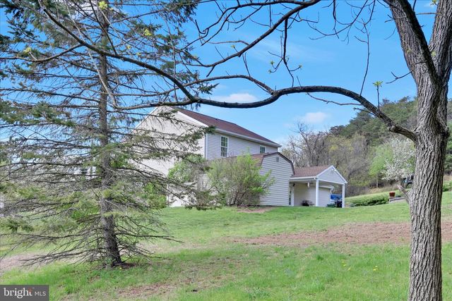 1865 AND 1864 BUCKAROO DR, Auburn, PA 17922
