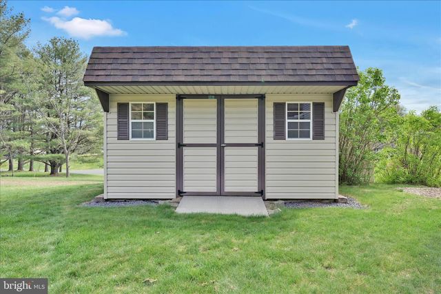 1865 AND 1864 BUCKAROO DR, Auburn, PA 17922