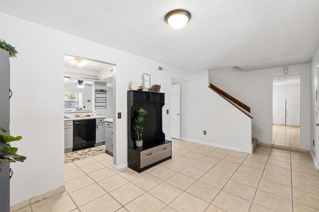 4038 CORTEZ DRIVE B, Tampa, FL 33614