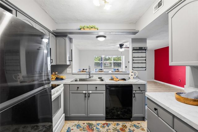 4038 CORTEZ DRIVE B, Tampa, FL 33614