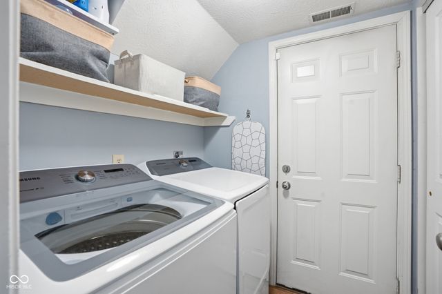2938 Vinings Drive, Carmel, IN 46032
