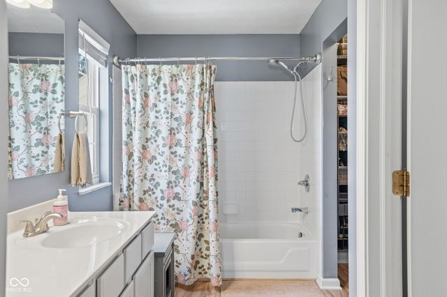 2938 Vinings Drive, Carmel, IN 46032