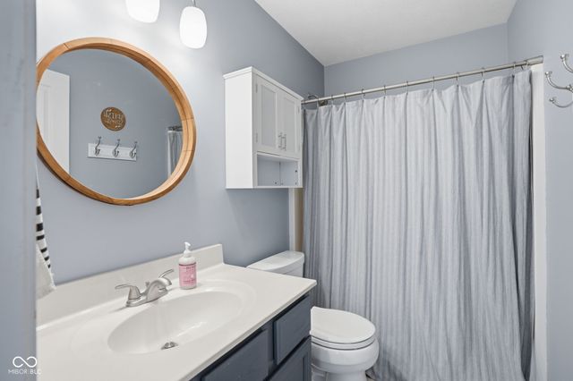 2938 Vinings Drive, Carmel, IN 46032
