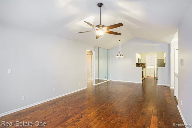 44882 Marigold Drive, Sterling Heights, MI 48314