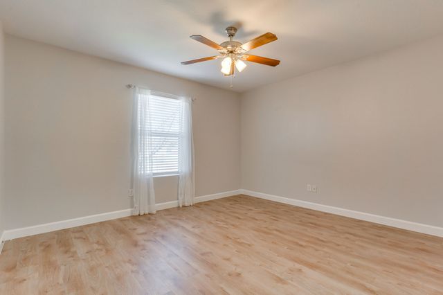 306 Kathy Lane, Granbury, TX 76049