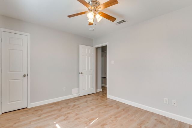 306 Kathy Lane, Granbury, TX 76049