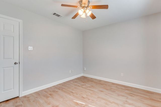 306 Kathy Lane, Granbury, TX 76049