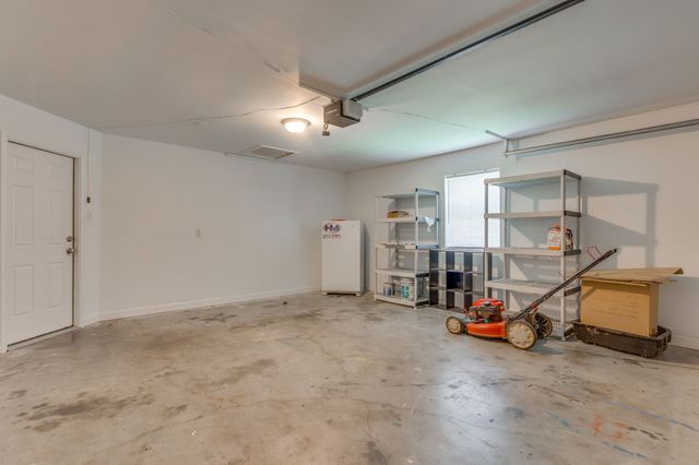 306 Kathy Lane, Granbury, TX 76049