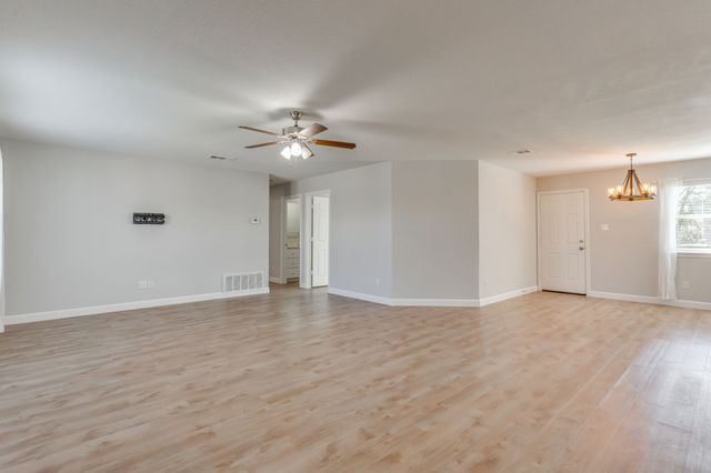 306 Kathy Lane, Granbury, TX 76049