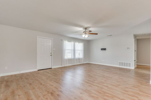 306 Kathy Lane, Granbury, TX 76049