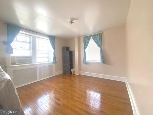 2249 KNORR ST, Philadelphia, PA 19149