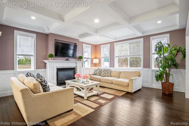 9114 Cardwell Street, Livonia, MI 48150