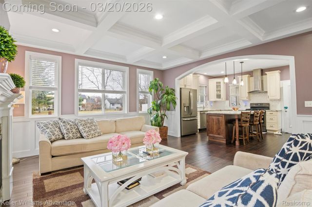 9114 Cardwell Street, Livonia, MI 48150