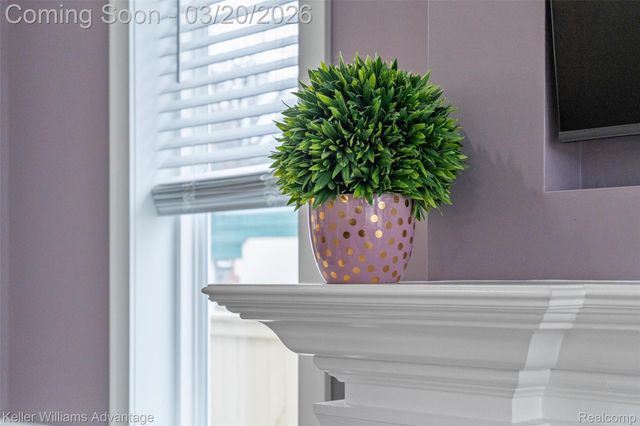 9114 Cardwell Street, Livonia, MI 48150