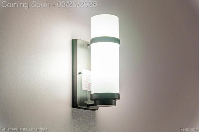 9114 Cardwell Street, Livonia, MI 48150