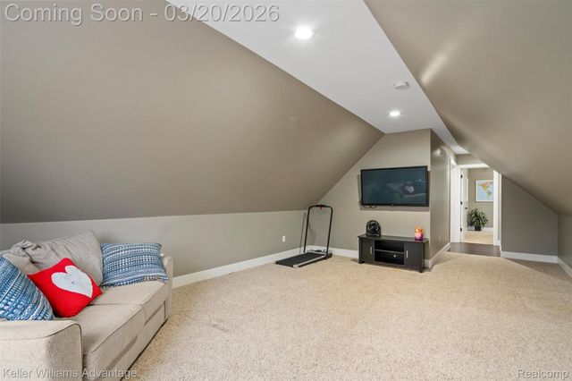 9114 Cardwell Street, Livonia, MI 48150