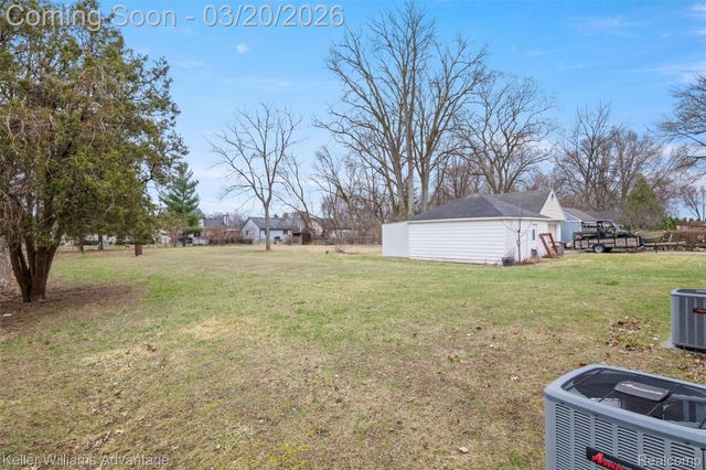 9114 Cardwell Street, Livonia, MI 48150
