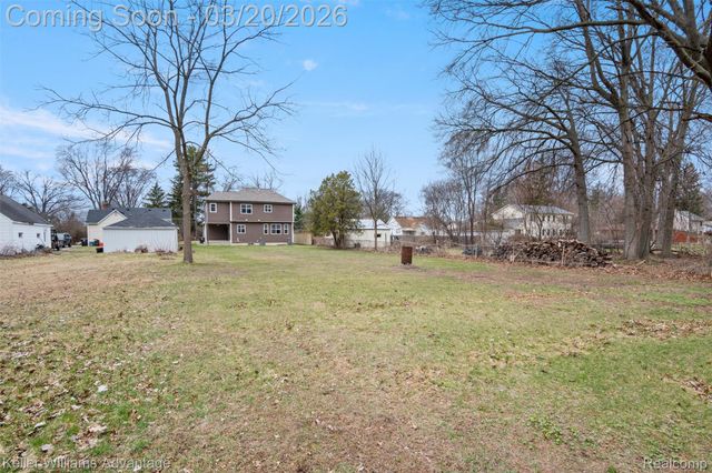 9114 Cardwell Street, Livonia, MI 48150
