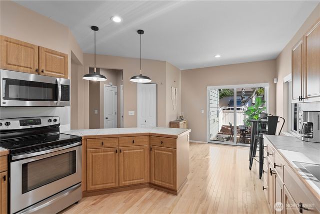 16850 164th Way SE, Renton, WA 98058