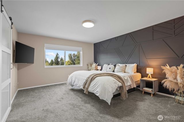16850 164th Way SE, Renton, WA 98058