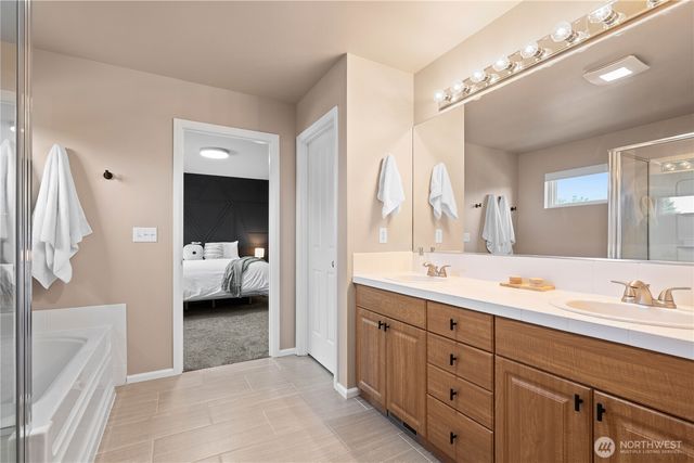 16850 164th Way SE, Renton, WA 98058