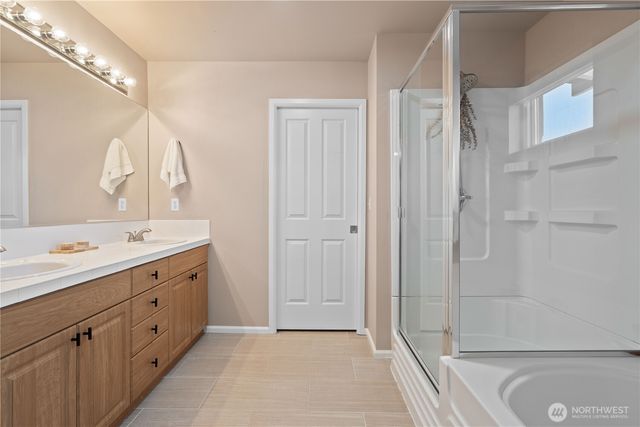 16850 164th Way SE, Renton, WA 98058