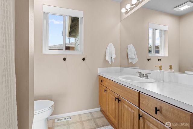 16850 164th Way SE, Renton, WA 98058