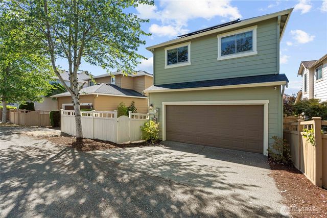 16850 164th Way SE, Renton, WA 98058