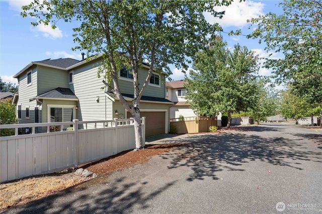 16850 164th Way SE, Renton, WA 98058