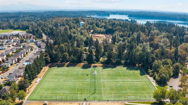 16850 164th Way SE, Renton, WA 98058
