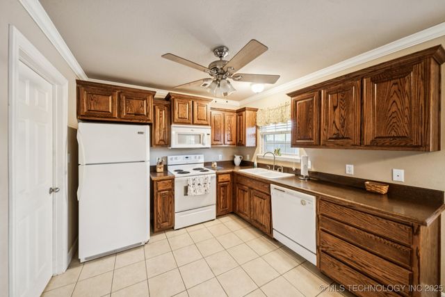 2701 Ridgeview Place, Claremore, OK 74017