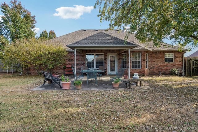 2701 Ridgeview Place, Claremore, OK 74017